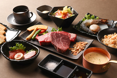 上質なお肉と鉄板料理★種類豊富にご用意しております！