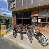 レンタル自転車置き場が目の前に設置されています