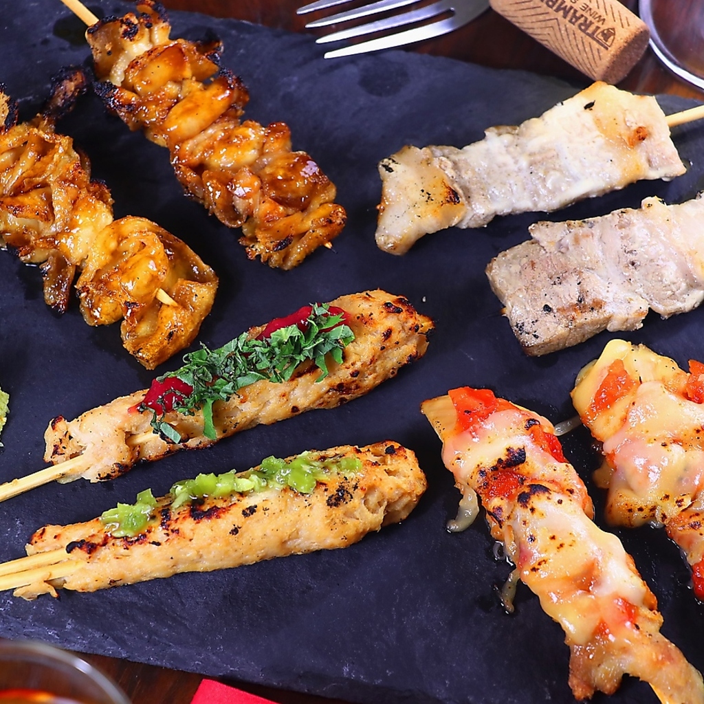 房ずの人気メニュー全200種食べ飲み放題！さらに25種の焼き鳥も楽しめるコースもご用意しています！