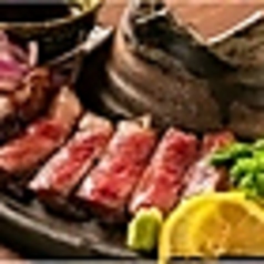 赤身肉の藁焼きステーキ