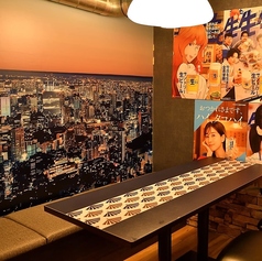 【ご家族でのご利用にも★4人掛けのお席】ご家族で美味しい"串天"に舌鼓♪ご家族でのご利用にはテーブルのお席がオススメです◎広々としたテーブルで美味しい料理を囲めば、楽しい時間がもっと楽しくなること間違いなし☆