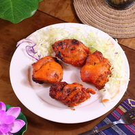 スパイスと素材の旨みが調和「多彩なサイドメニュー」