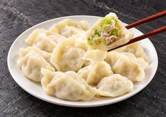 手包み白菜と豚肉の水餃子