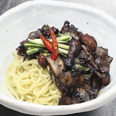 ジャジャン麺