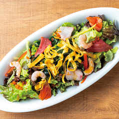 美蔵の海鮮サラダ