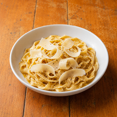 パルミジャーノチーズパスタ