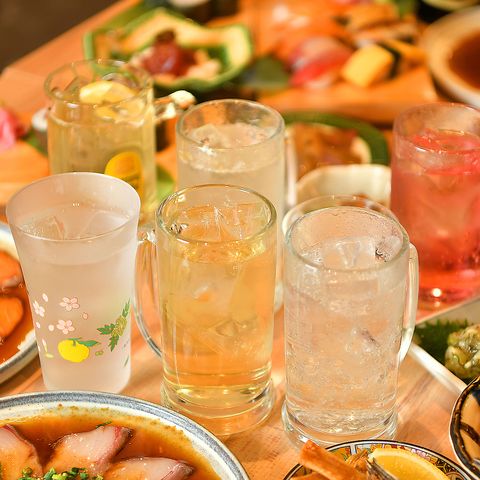 サワー・ハイボールが終日44円～と激安！逸品料理、寿司など多彩なメニューが勢揃い。