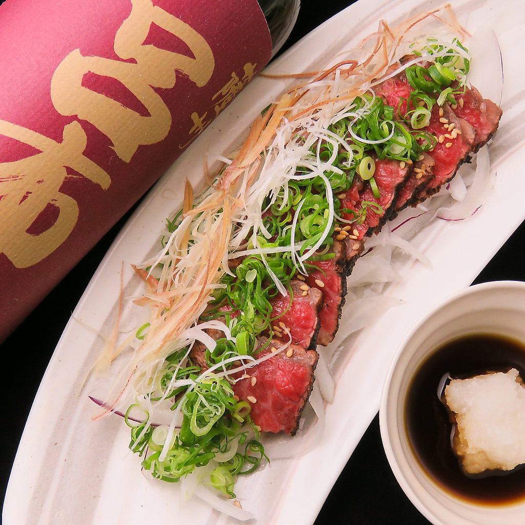 ≪店長おすすめメニュー≫新鮮！「牛タタキ薬味たっぷりおろしポン酢」1078円(税込)クーポンご利用可