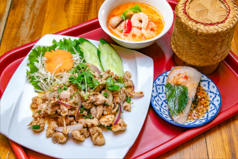 ラープ・ガイセット　North-easten Thai Street Style