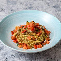 自家製ベーコンとフレッシュトマトのアマトリチャーナ