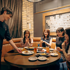 Antique Chic Brooch アンティークシックブローチ 横浜店特集写真1