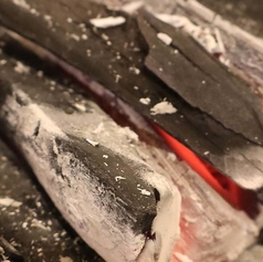 備長炭で焼き上げる旬の旨味にこだわりあり!