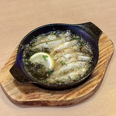 青森県産ワカサギのレモンアヒージョ