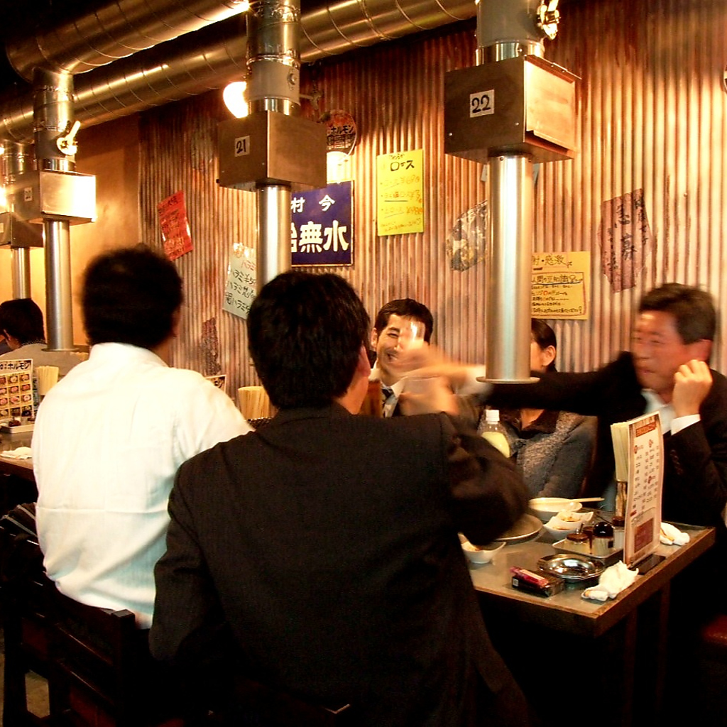 10名～要予約で利用OK個室あり♪全90席の広々店内は連日連夜ホルモン好きで賑わってます