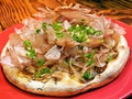 料理メニュー写真&nbsp;お好み焼きっぽいピザ