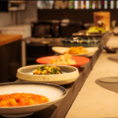 市場直送の鮮度！厳選された旬の魚介を多彩な調理法で◎