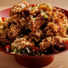 デカ盛り　油淋鶏(ユーリンチー)