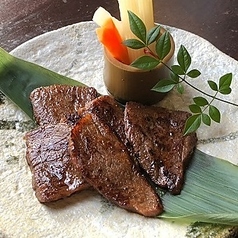 黒毛和牛カルビ炭火焼き