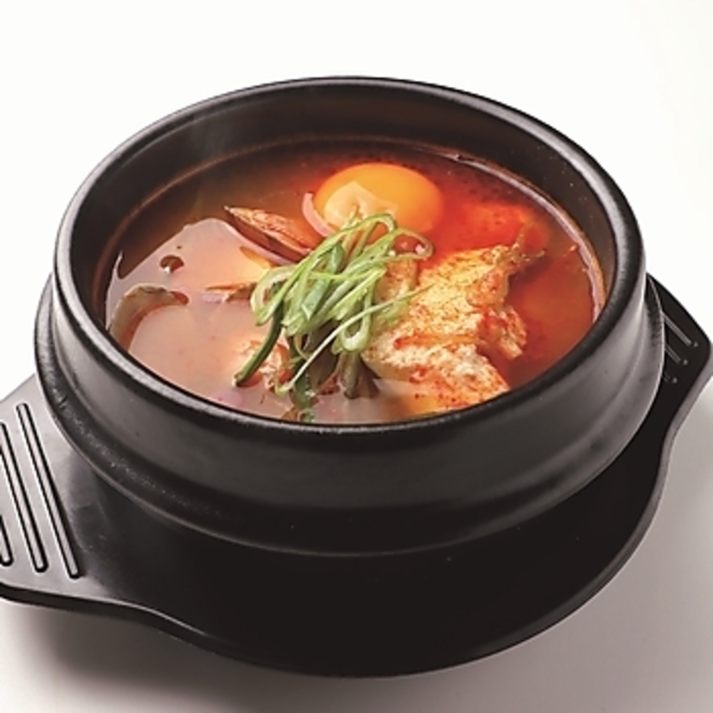 お肉にぴったりなメニューもご用意◎食べ放題、飲み放題コースも充実しております。