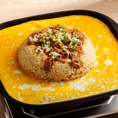 デカ盛り　鉄板チャーハン