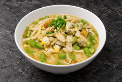 インゲンとアサリのダシ煮込み麺