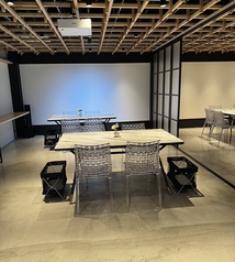 ホールのお席です☆モダンな空間で本格的な日本料理をお楽しみいただけます☆