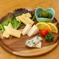 料理メニュー写真&nbsp;本日のチーズ３種盛合せ