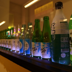 韓国焼酎チャミスルや本場のジュースを揃えております