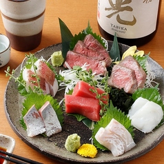 魚の刺身５点盛り二人前と黒毛和牛の刺身一人前