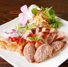 サイクロォー・イサーン/酸味の効いたピリ辛ソーセージ