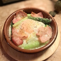 グリーンアスパラと卵のオーブン焼き トリュフの香り