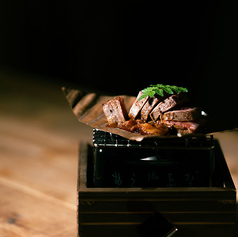 和牛フランクの朴葉味噌