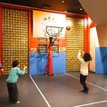 《バスケットゴール》キッズパーク内で大人気！お友達同士や家族でチームを組んで楽しめるスポットです！