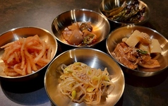 韓国文化を体験できるパンチャン付きコース