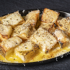 マスカルポーネチーズと発酵バターのトースト　”NUMAパン”