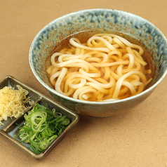 最後の〆に食べたくなる、素うどん