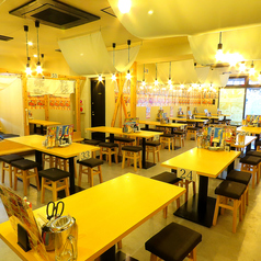 4名様までのテーブル席です。気心知れたご友人とのお食事にも最適！当店こだわりの料理をお楽しみいただけます♪