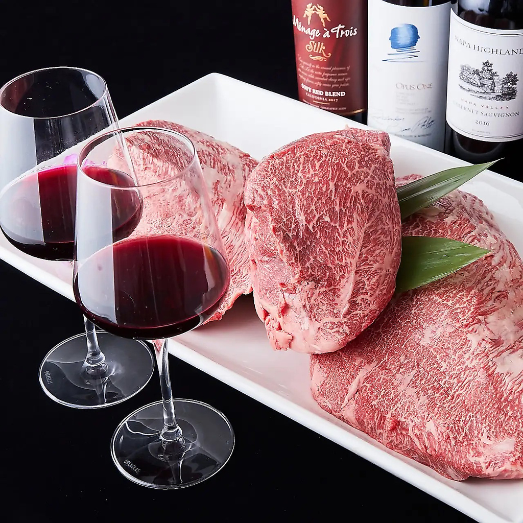 当店の売れ筋は、みすじ（さっぱり霜降り）。牛1頭あたり約2キロ程度しか取れない希少部位です。