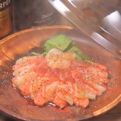 サーモンとタコの瞬間燻製カルパッチョ