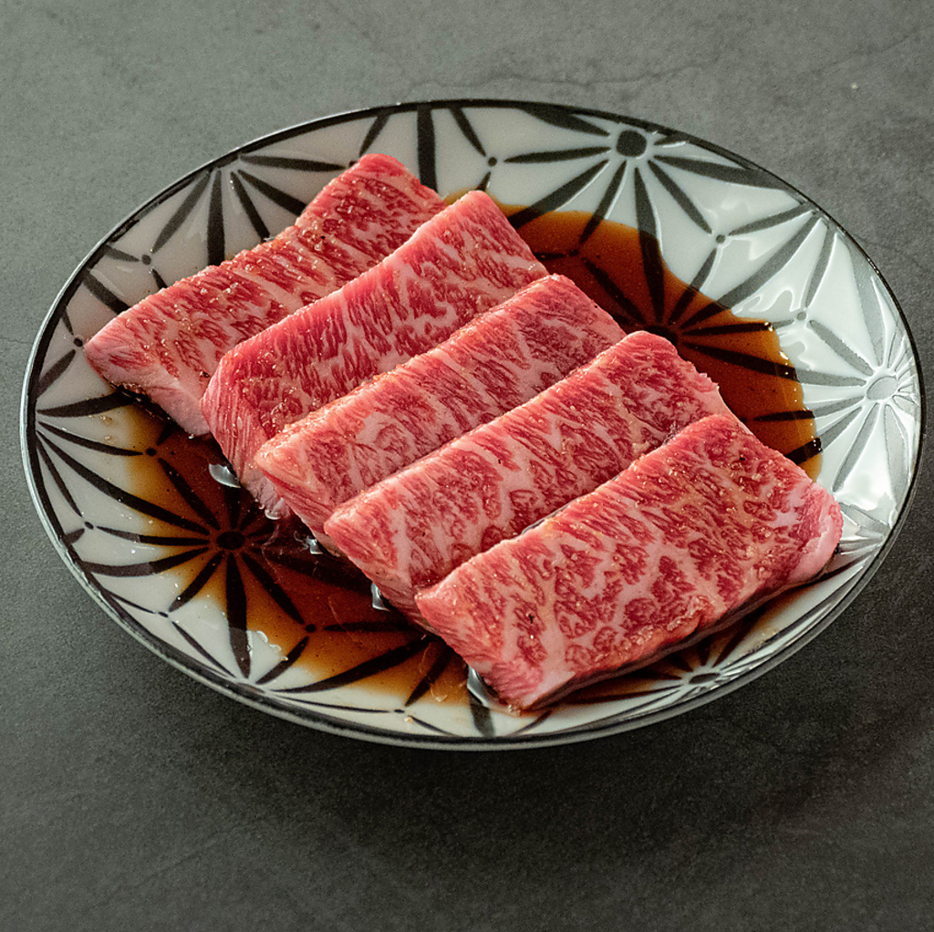 厳選された「お肉」 誰もが知っている王道の焼肉が、ちゃんと美味しい。