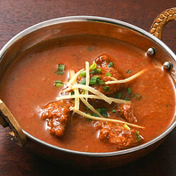 スパイス香る本格カレーが30種以上！飲み放題コースも◎