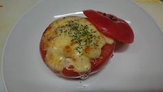 トマト丸ごとグラタン