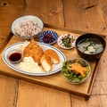 料理メニュー写真 長崎県産アジフライと蟹クリームコロッケとのミックスフライ定食