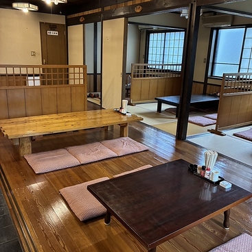 博多とりかわ鬼皮芥屋店の雰囲気1