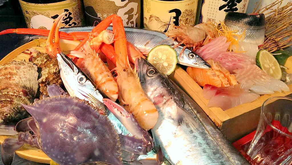 その日の仕入れで内容が変わるお造りは、新鮮な島根の地魚を使用!!旬のおすすめをご堪能ください！