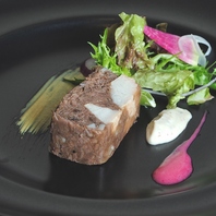 趣向を凝らした唯一無二の至高の料理