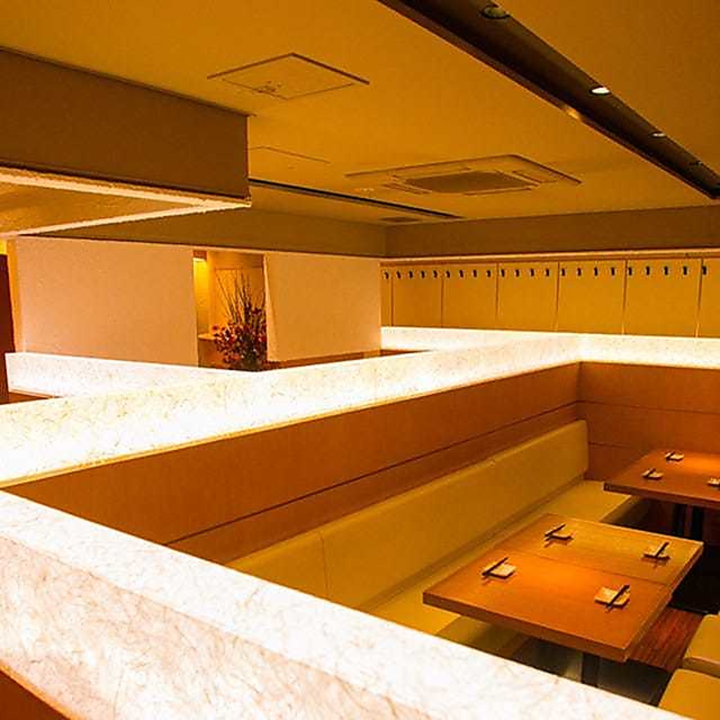 各種イベント、結婚式二次会、飲み会、パーティーに最適な空間です。