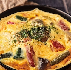 アツアツ！お野菜とベーコンの鉄板オムレツ