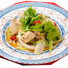 鶏むね肉とパクチーのオイスターソース