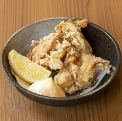 店内仕込みの鶏のからあげ